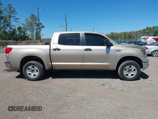 2008 Toyota Tundra z VIN 5TBEV54188S477123, wystawiony jako IAAI lot #41883120 z przebiegiem 208 768 mil mil oraz . Historia ofert i sprzedaży dostępna na DreamBid. Obrazek 13.