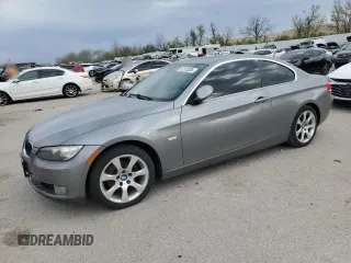 2007 BMW 3 Series 328xi z VIN WBAWV53527PW24252, wystawiony jako Copart lot #52510305 z przebiegiem Nie podano mil oraz Szkoda całkowita • Salvage title. Historia ofert i sprzedaży dostępna na DreamBid. Obrazek 1.