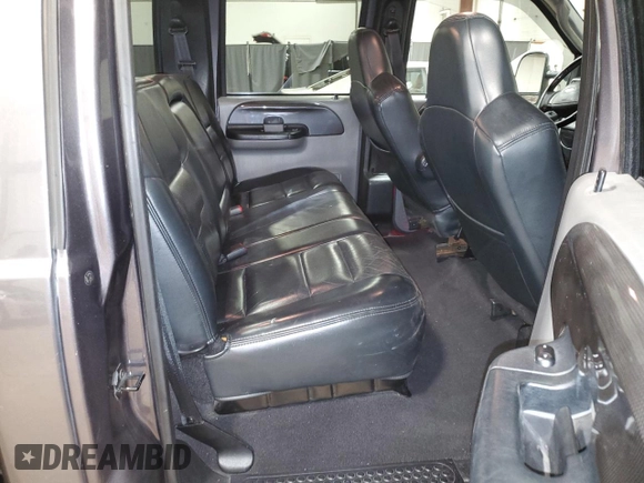2003 Ford F-250 XL с VIN 1FTNW21LX3EA89107, выставлен на аукционе Copart как лот 86303784 с пробегом 134 438 миль миль и Списание • Salvage title. История ставок и продаж доступна на DreamBid. Изображение 10.