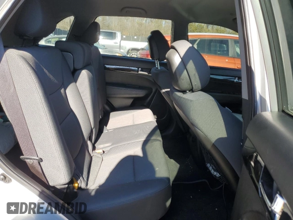 2012 Kia Sorento LX with VIN 5XYKT3A6XCG206980, listed as a Copart auction lot 46471145 with 137,667 mi miles and Salvage Title. Bid and sale history available at DreamBid. Image 11.