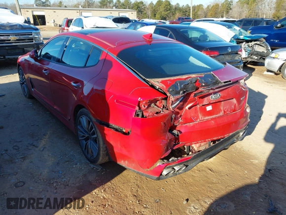 2019 Kia Stinger with VIN KNAE15LA2K6046124, listed as a IAAI auction lot 41348793 with 58,162 mi miles. Bid and sale history available at carsss.com. Image 3.