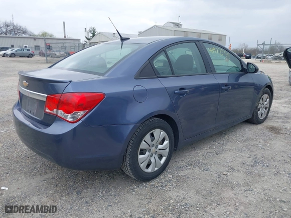2014 Chevrolet Cruze LS with VIN 1G1PA5SH1E7456088, listed as a IAAI auction lot 41977358 with 133,499 mi miles. Bid and sale history available at carsss.com. Image 4.