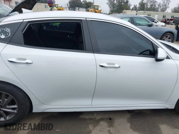 2019 Kia Optima LX with VIN 5XXGT4L36KG371801, listed as a IAAI auction lot 41885607 with 150,043 mi miles. Bid and sale history available at carsss.com. Image 13.