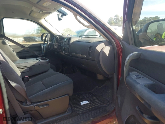 2008 Chevrolet Silverado 1500 LT w/1LT with VIN 1GCEC19J68Z100996, listed as a IAAI auction lot 41704750 with 127,463 mi miles. Bid and sale history available at carsss.com. Image 5.