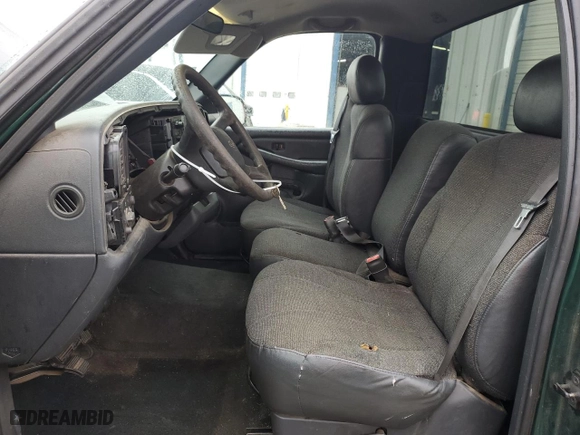 2000 Chevrolet Silverado 1500 with VIN 1GCEC14W6YZ110835, listed as a Copart auction lot 42628245 with 0 mi miles and Salvage Title. Bid and sale history available at carsss.com. Image 7.