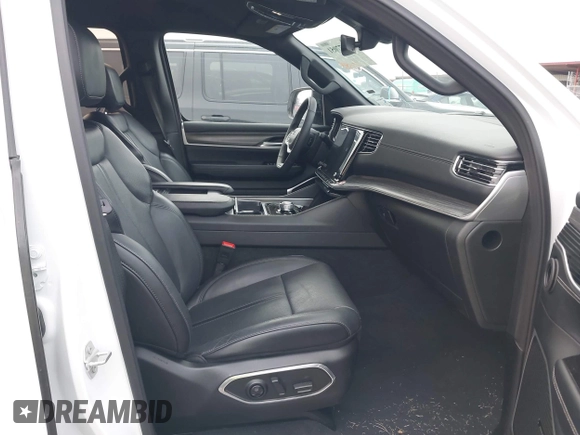 2024 Jeep Wagoneer Series II с VIN 1C4SJUBP2RS120147, выставлен на аукционе IAAI как лот 41877051 с пробегом 35 148 миль миль и . История ставок и продаж доступна на DreamBid. Изображение 5.