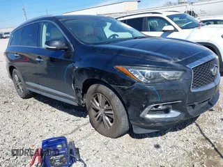 2018 Infiniti QX60 with VIN 5N1DL0MNXJC518014, listed as a IAAI auction lot 41772101 with 181,515 mi miles. Bid and sale history available at carsss.com. Image 1.