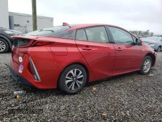 2017 Toyota Prius Plus with VIN JTDKARFP6H3035781, listed as a Copart auction lot 61357615 with 84,073 mi miles and Salvage title. Bid and sale history available at DreamBid. Image 3.