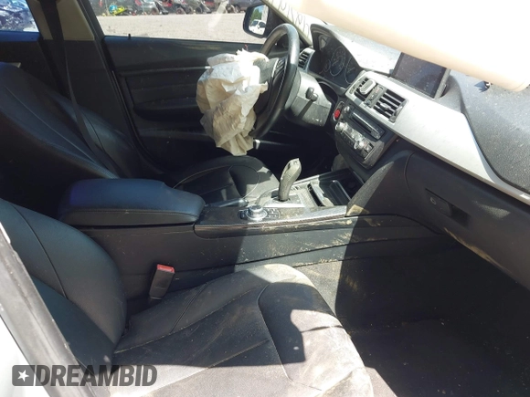 2013 BMW 3 Series 328i xDrive with VIN WBA3B5C53DF593056, listed as a IAAI auction lot 42560965 with 130,644 mi miles and . Bid and sale history available at DreamBid. Image 5.