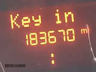 2017 Ram ProMaster Cargo z VIN 3C6TRVDG0HE510415, wystawiony jako IAAI lot #42039265 z przebiegiem 183 670 mil mil oraz . Historia ofert i sprzedaży dostępna na DreamBid. Obrazek 15.
