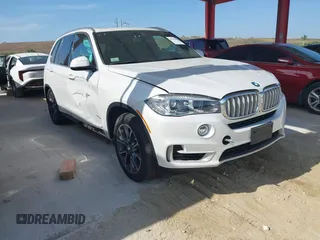 2017 BMW X5 xDrive50i z VIN 5UXKR6C38H0U13298, wystawiony jako IAAI lot #42042873 z przebiegiem 47 046 mil mil oraz . Historia ofert i sprzedaży dostępna na DreamBid. Obrazek 1.