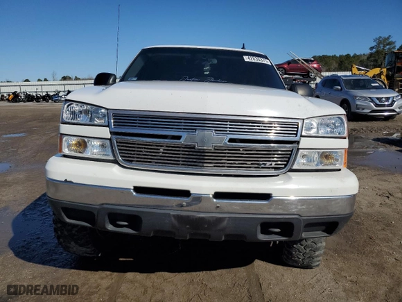 2006 Chevrolet Silverado 1500 LT1 with VIN 2GCEK13Z861255315, listed as a Copart auction lot 42836375 with 218,507 mi miles and Salvage Title. Bid and sale history available at carsss.com. Image 5.