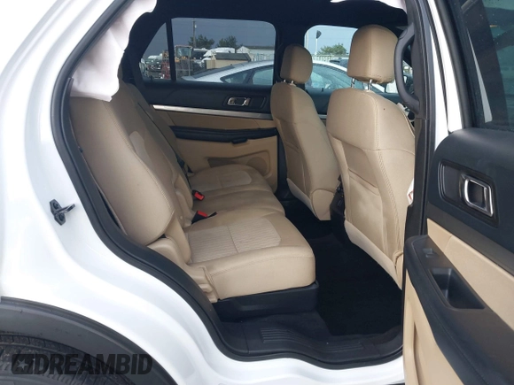 2016 Ford Explorer with VIN 1FM5K8BH5GGB63791, listed as a IAAI auction lot 41146771 with 205,423 mi miles and . Bid and sale history available at carsss.com. Image 8.