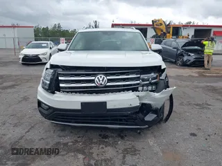 2018 Volkswagen Atlas SEL with VIN 1V2MR2CA9JC572206, listed as a IAAI auction lot 41995114 with 64,324 mi miles and . Bid and sale history available at DreamBid. Image 12.