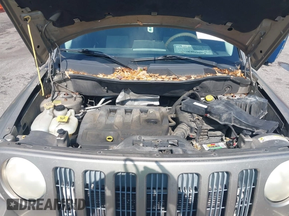2008 Jeep Patriot Sport с VIN 1J8FF28W38D700492, выставлен на аукционе IAAI как лот 42526670 с пробегом 165 512 миль миль и . История ставок и продаж доступна на DreamBid. Изображение 10.