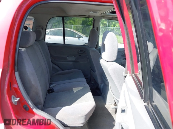 2005 Suzuki Grand Vitara LX with VIN JS3TD62VX54201211, listed as a IAAI auction lot 42220221 with 242,165 mi miles and . Bid and sale history available at DreamBid. Image 8.
