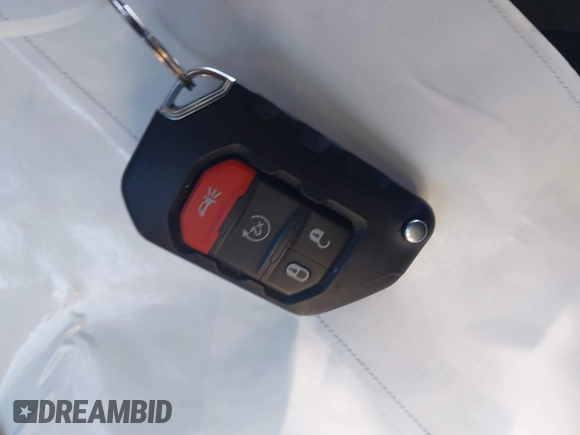 2024 Jeep Wrangler Sahara с VIN 1C4RJXP63RW192404, выставлен на аукционе IAAI как лот 41720108 с пробегом 11 880 миль миль и . История ставок и продаж доступна на DreamBid. Изображение 11.