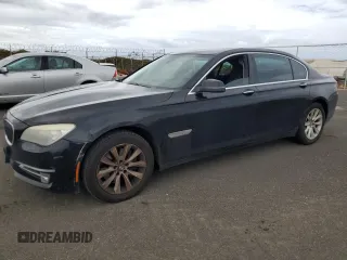 2013 BMW 7 Series 740Li xDrive с VIN WBAYF4C52DD127389, выставлен на аукционе Copart как лот 65292274 с пробегом 152 832 миль миль и На запчасти • Non repairable. История ставок и продаж доступна на DreamBid. Изображение 1.