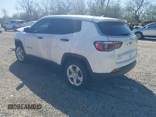 2024 Jeep Compass Sport with VIN 3C4NJDAN2RT591078, listed as a IAAI auction lot 41984705 with 49,220 mi miles and . Bid and sale history available at DreamBid. Image 3.