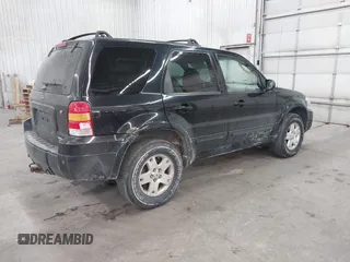 2007 Ford Escape Limited with VIN 1FMYU94187KA50511, listed as a IAAI auction lot 41460784 with 161,946 mi miles. Bid and sale history available at carsss.com. Image 4.
