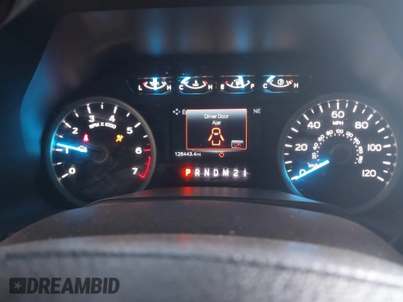 2015 Ford F-150 XL with VIN 1FTEX1CP1FFC30569, listed as a IAAI auction lot 41836652 with 126,443 mi miles. Bid and sale history available at carsss.com. Image 7.