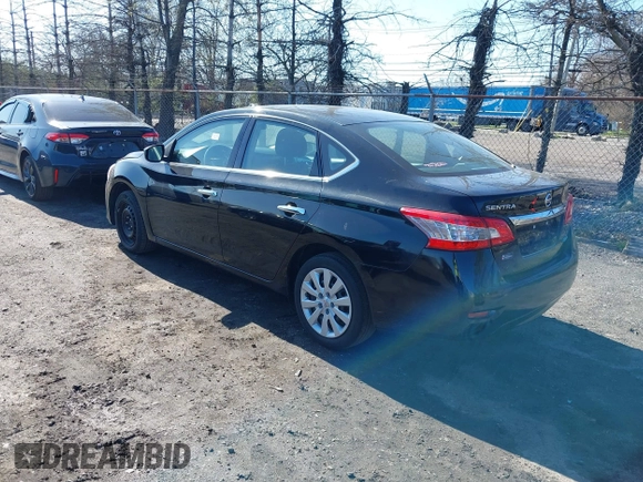 2015 Nissan Sentra SV z VIN 3N1AB7AP2FL685510, wystawiony jako IAAI lot #42061961 z przebiegiem 120 047 mil mil oraz . Historia ofert i sprzedaży dostępna na DreamBid. Obrazek 3.
