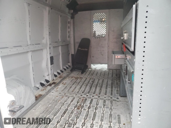 2014 Ram ProMaster Cargo z VIN 3C6TRVDGXEE122636, wystawiony jako Copart lot #43666305 z przebiegiem 74 580 mil mil oraz Czysty tytuł • Clean title. Historia ofert i sprzedaży dostępna na DreamBid. Obrazek 10.