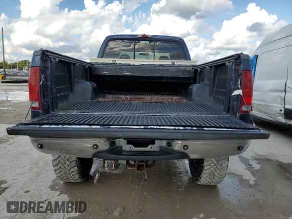 2002 Ford F-350 XL with VIN 1FTSW31S12EC95592, listed as a Copart auction lot 87092644 with 212,043 mi miles and Clean title. Bid and sale history available at DreamBid. Image 6.