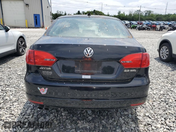 2011 Volkswagen Jetta SEL with VIN 3VWLZ7AJ2BM393757, listed as a Copart auction lot 64605645 with 208,803 mi miles and Clean title. Bid and sale history available at DreamBid. Image 6.
