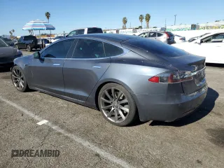 2020 Tesla Model S Long Range с VIN 5YJSA1E29LF366969, выставлен на аукционе Copart как лот 88164585 с пробегом 114 809 миль миль и Списание • Salvage title. История ставок и продаж доступна на DreamBid. Изображение 2.