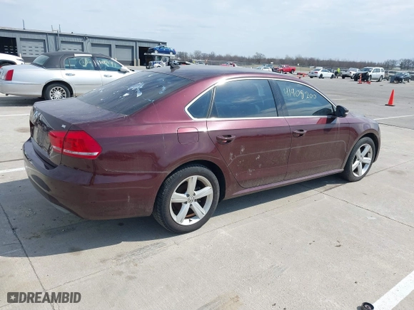 2012 Volkswagen Passat SE w/Sunroof with VIN 1VWBH7A31CC076037, listed as a IAAI auction lot 41905200 with 141,809 mi miles. Bid and sale history available at carsss.com. Image 4.