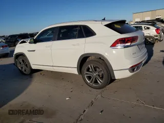 2021 Volkswagen Atlas SE with VIN 1V2RE2CA8MC226055, listed as a Copart auction lot 42681735 with 34,920 mi miles and Salvage title. Bid and sale history available at DreamBid. Image 2.
