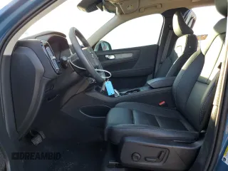 2024 Volvo XC40 Plus Bright Theme с VIN YV4L12UE2R2224249, выставлен на аукционе Copart как лот 81993444 с пробегом 10 429 миль миль и Списание • Salvage title. История ставок и продаж доступна на DreamBid. Изображение 7.