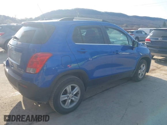 2015 Chevrolet Trax LT with VIN KL7CJRSB3FB195387, listed as a IAAI auction lot 41768768 with 80,312 mi miles and . Bid and sale history available at DreamBid. Image 4.