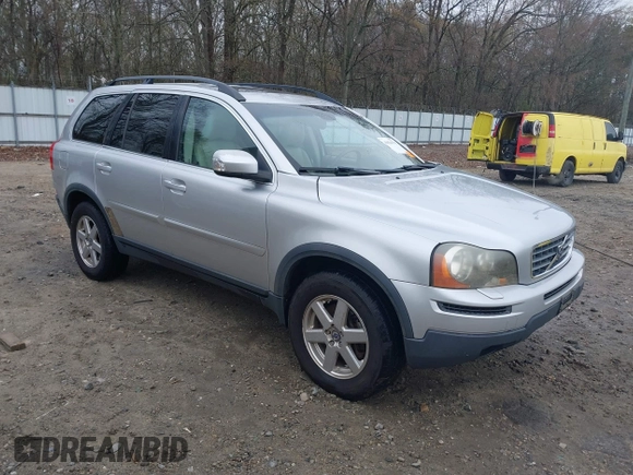 2007 Volvo XC90 I6 with VIN YV4CY982271354992, listed as a IAAI auction lot 41834370 with 210,398 mi miles. Bid and sale history available at carsss.com. Image 1.