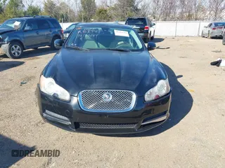 2010 Jaguar XF Premium Luxury with VIN SAJWA0GB9ALR58747, listed as a IAAI auction lot 41261594 with 1 mi miles. Bid and sale history available at carsss.com. Image 12.