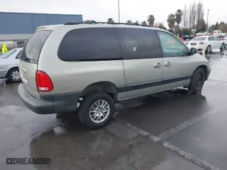 2000 Dodge Caravan SE with VIN 1B4GP44R8YB774357, listed as a IAAI auction lot 41451967 with 43,029 mi miles. Bid and sale history available at carsss.com. Image 4.
