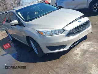2017 Ford Focus SE с VIN 1FADP3F26HL262127, выставлен на аукционе IAAI как лот 41833846 с пробегом 110 334 миль миль и . История ставок и продаж доступна на DreamBid. Изображение 1.