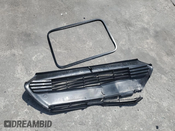 2015 Volkswagen GTI S z VIN 3VWTT7AU7FM062206, wystawiony jako Copart lot #58085615 z przebiegiem Nie podano mil oraz Szkoda całkowita • Salvage title. Historia ofert i sprzedaży dostępna na DreamBid. Obrazek 12.