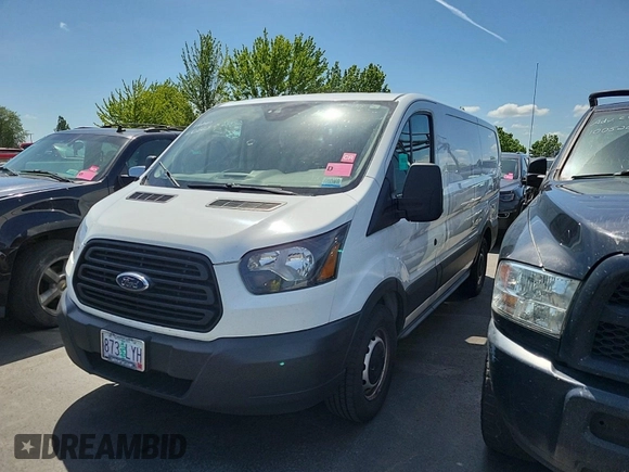 2019 Ford Transit z VIN 1FTYE1YM4KKB70936, wystawiony jako IAAI lot #42525385 z przebiegiem 233 237 mil mil oraz . Historia ofert i sprzedaży dostępna na DreamBid. Obrazek 28.