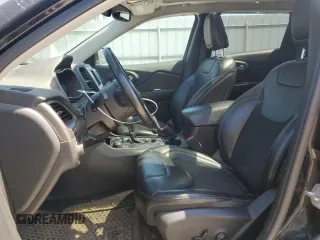 2019 Jeep Cherokee Altitude with VIN 1C4PJMLX0KD271132, listed as a Copart auction lot 51933045 with 124,878 mi miles and Salvage title. Bid and sale history available at DreamBid. Image 7.
