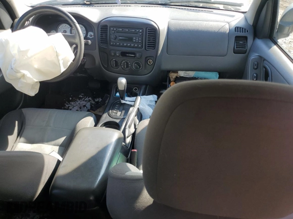 2006 Ford Escape XLS with VIN 1FMYU02Z46KB46719, listed as a Copart auction lot 44072045 with 0 mi miles and Salvage Title. Bid and sale history available at carsss.com. Image 8.