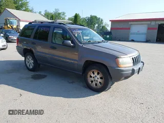 2001 Jeep Grand Cherokee Laredo z VIN 1J4GW48S31C626727, wystawiony jako IAAI lot #42796974 z przebiegiem 132 988 mil mil oraz . Historia ofert i sprzedaży dostępna na DreamBid. Obrazek 1.
