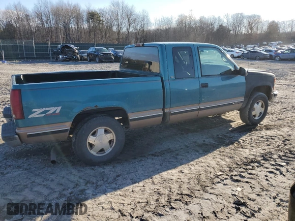 1997 Chevrolet Silverado 1500 with VIN 2GCEK19R4V1115820, listed as a Copart auction lot 47531335 with 160,917 mi miles and Salvage Title. Bid and sale history available at DreamBid. Image 3.