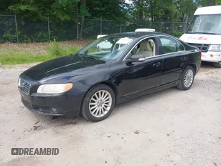 2008 Volvo S80 3.2L with VIN YV1AS982881065283, listed as a IAAI auction lot 42556767 with 152,728 mi miles and . Bid and sale history available at DreamBid. Image 2.