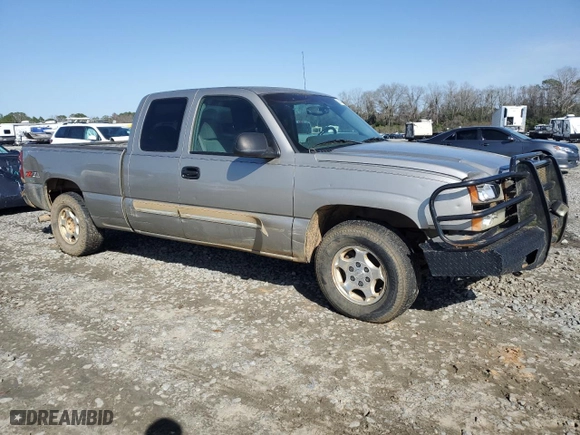 2003 Chevrolet Silverado 1500 LS with VIN 2GCEK19T331105322, listed as a Copart auction lot 45475715 with 381,638 mi miles and Salvage Title. Bid and sale history available at carsss.com. Image 4.