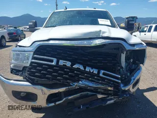 2024 Ram 2500 Big Horn with VIN 3C6UR5DJXRG275902, listed as a IAAI auction lot 42663645 with 29,066 mi miles and . Bid and sale history available at DreamBid. Image 12.