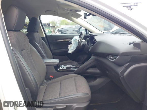 2022 Buick Envision Preferred with VIN LRBAZLR44ND126457, listed as a IAAI auction lot 42116322 with 21,450 mi miles and . Bid and sale history available at carsss.com. Image 5.