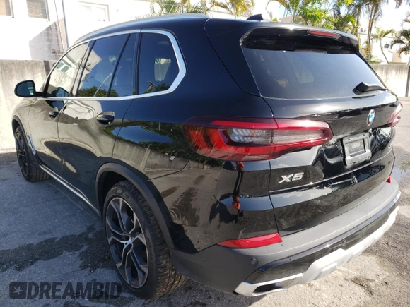 2023 BMW X5 xDrive40i with VIN 5UXCR6C09P9N48536, listed as a Copart auction lot 65207952 with 2,426 mi miles. Bid and sale history available at carsss.com. Image 3.