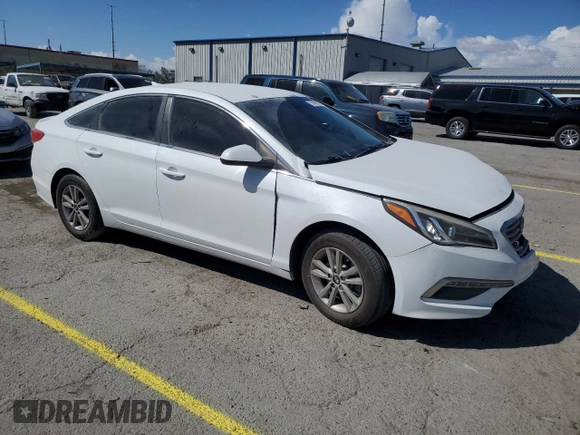 2015 Hyundai Sonata SE z VIN 5NPE24AF9FH250181, wystawiony jako Copart lot #51428235 z przebiegiem 120 251 mil mil oraz Szkoda całkowita • Salvage title. Historia ofert i sprzedaży dostępna na DreamBid. Obrazek 4.